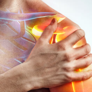 Shoulder Pain: How to Alternate Hot and Cold Therapy For Quick Relief